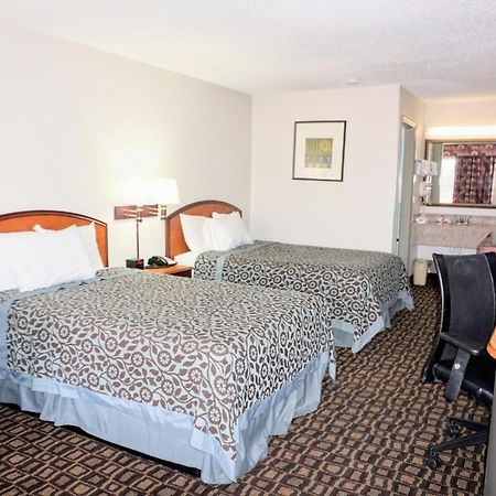 Days Inn By Wyndham Augusta Wheeler Road Ngoại thất bức ảnh