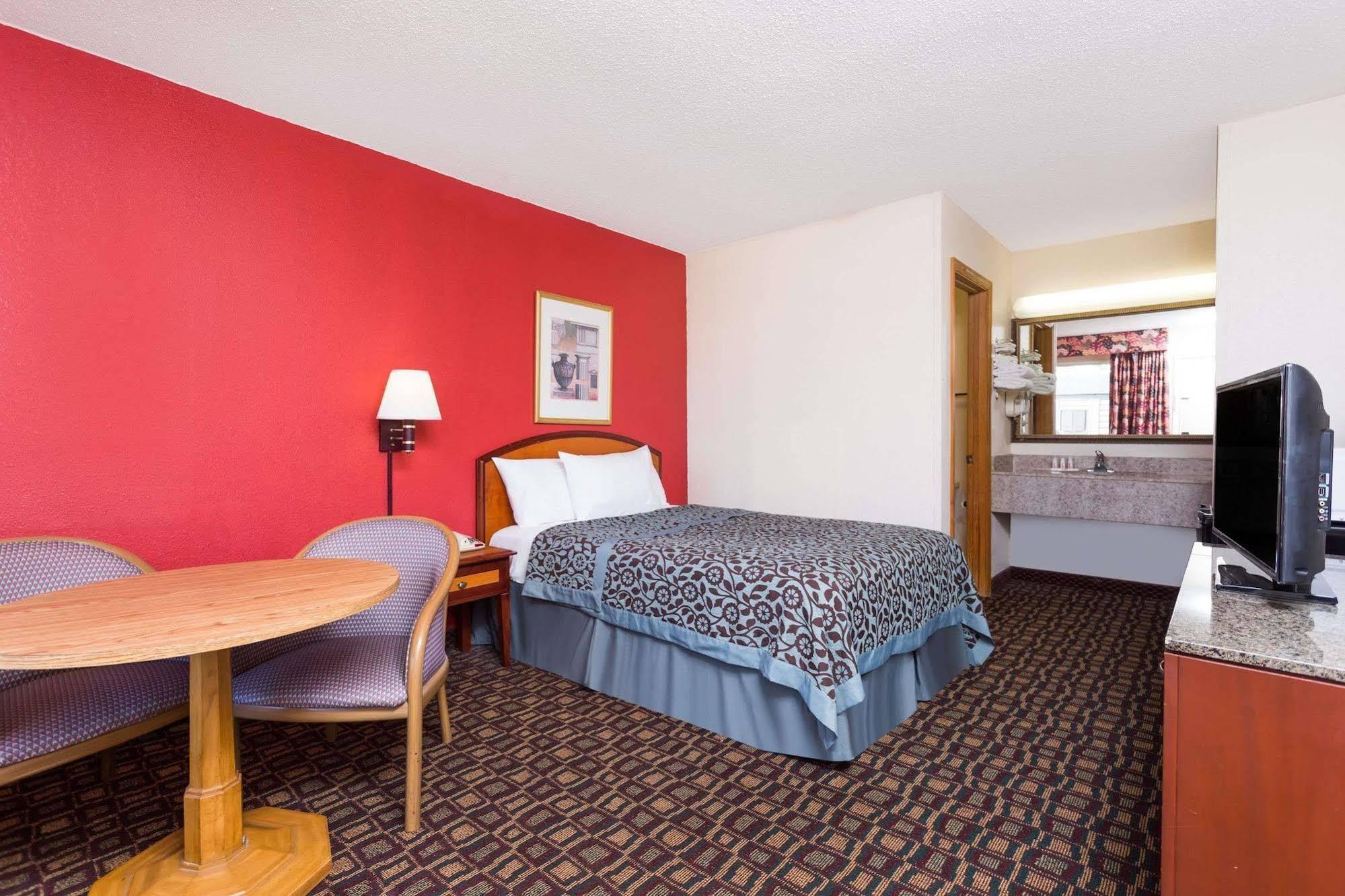 Days Inn By Wyndham Augusta Wheeler Road Ngoại thất bức ảnh