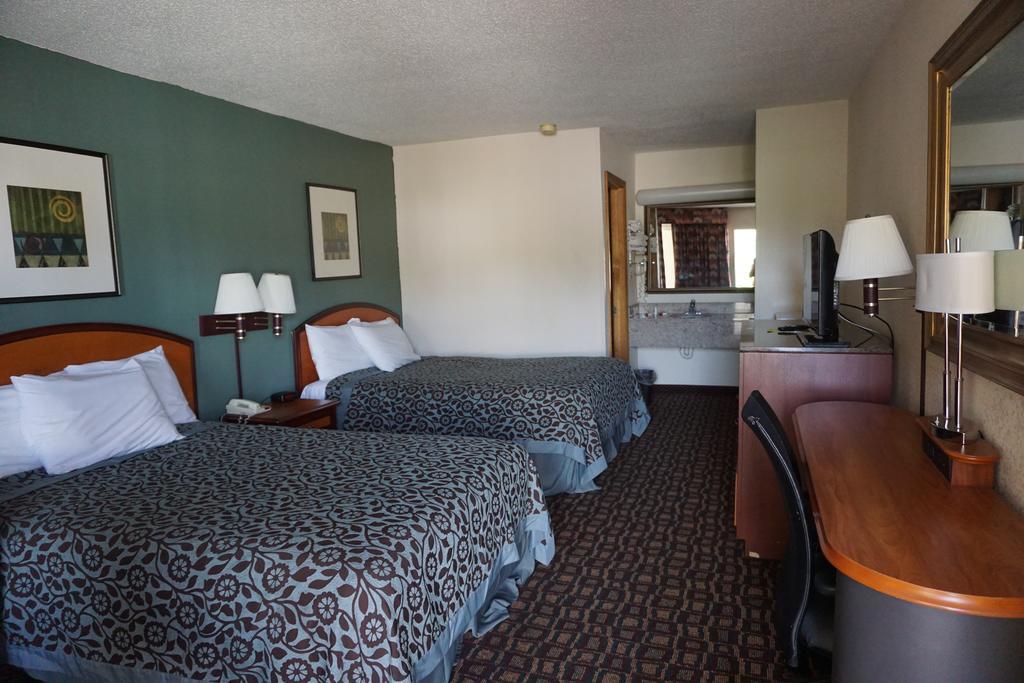 Days Inn By Wyndham Augusta Wheeler Road Ngoại thất bức ảnh